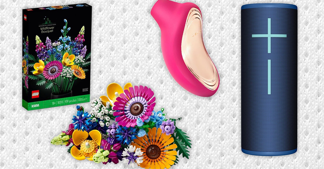 14 Best Deals on Valentine’s Day Gifts (2025) 14 Best Deals on Valentine’s Day Gifts (2025)