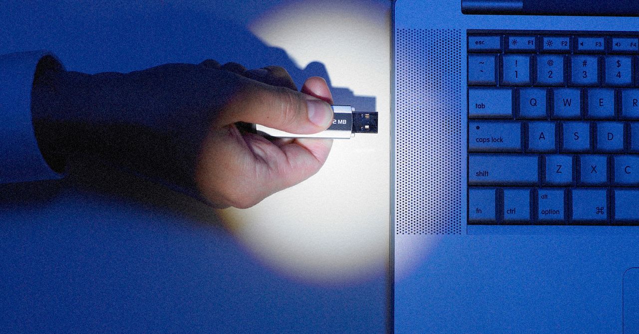 How to Create a Recovery USB Drive to Fix Your Computer How to Create a Recovery USB Drive to Fix Your Computer