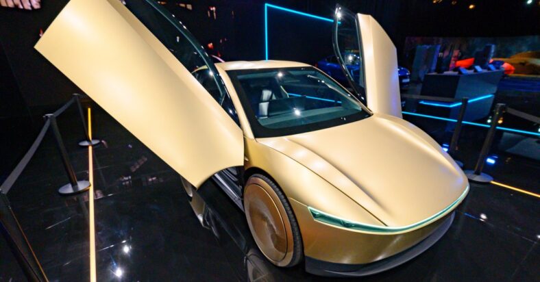 Tesla Got a Permit to Operate a Taxi Service in California—but There’s a Catch Tesla Got a Permit to Operate a Taxi Service in California—but There’s a Catch