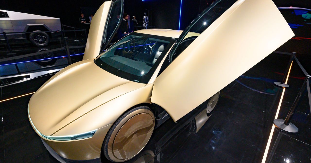 In a Boon for Tesla, Feds Weaken Rules for Reporting on Self-Driving In a Boon for Tesla, Feds Weaken Rules for Reporting on Self-Driving