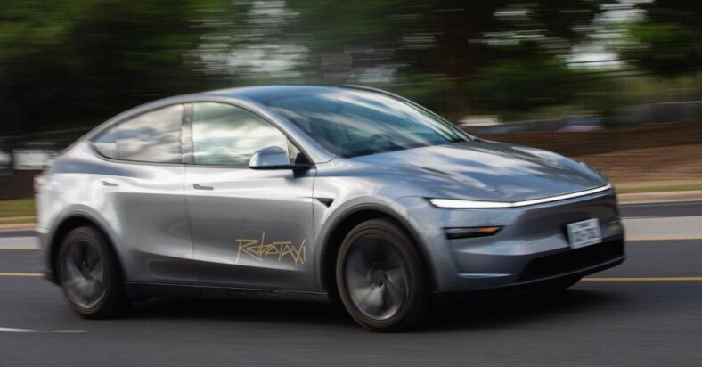 Texas Lawmakers Want More Control of the Tesla Robotaxis on Their Roads Texas Lawmakers Want More Control of the Tesla Robotaxis on Their Roads