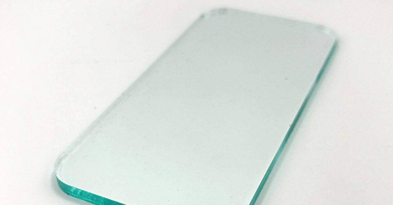 The Methaphone Is a Phone (That’s Not a Phone) to Help You Stop Using Your Phone The Methaphone Is a Phone (That’s Not a Phone) to Help You Stop Using Your Phone
