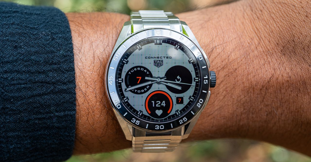 TAG Heuer’s New Smartwatch Ditches Google’s Wear OS to Be Apple Friendly TAG Heuer’s New Smartwatch Ditches Google’s Wear OS to Be Apple Friendly